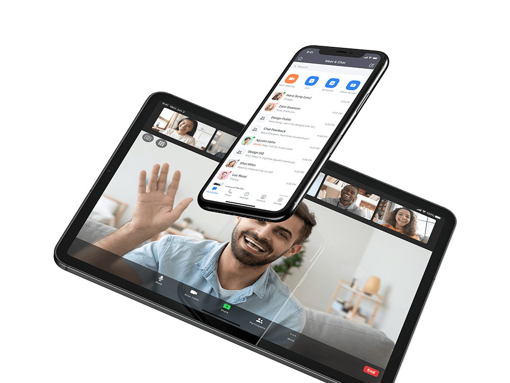 Hand und iPad im Video-Call