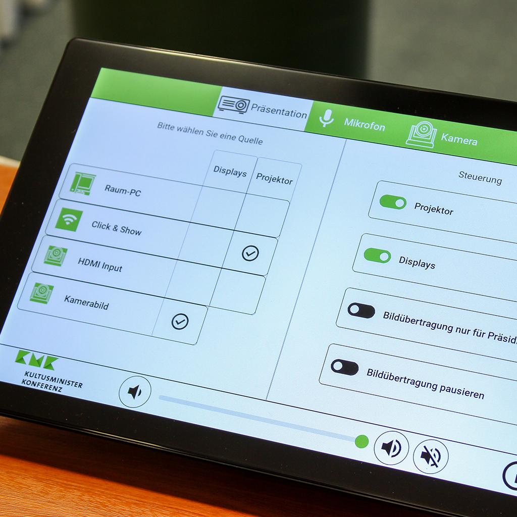 QSC Touch-Controller in der Kultusministerkonferenz in Berlin